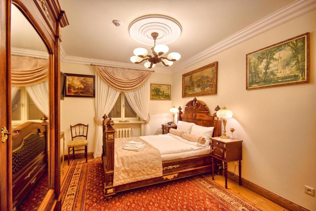 Palac Tlokinia Kaliszki Δωμάτιο φωτογραφία